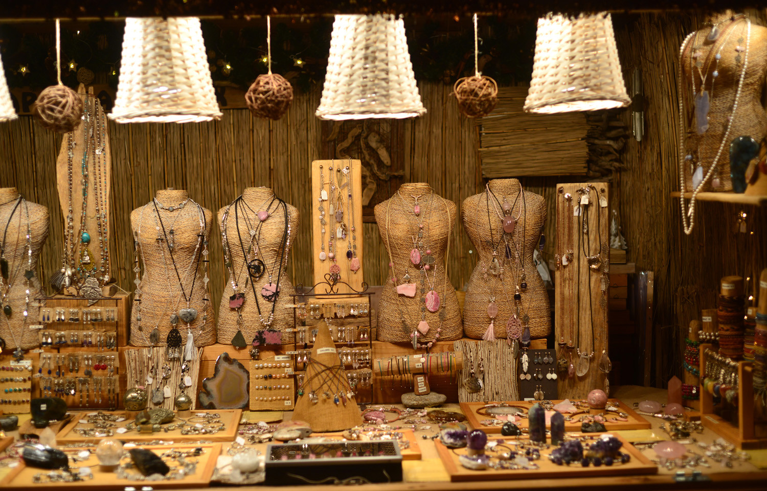 MARCHÉ DE NOEL DE MARSEILLE  ( photos des precedents marchés ),