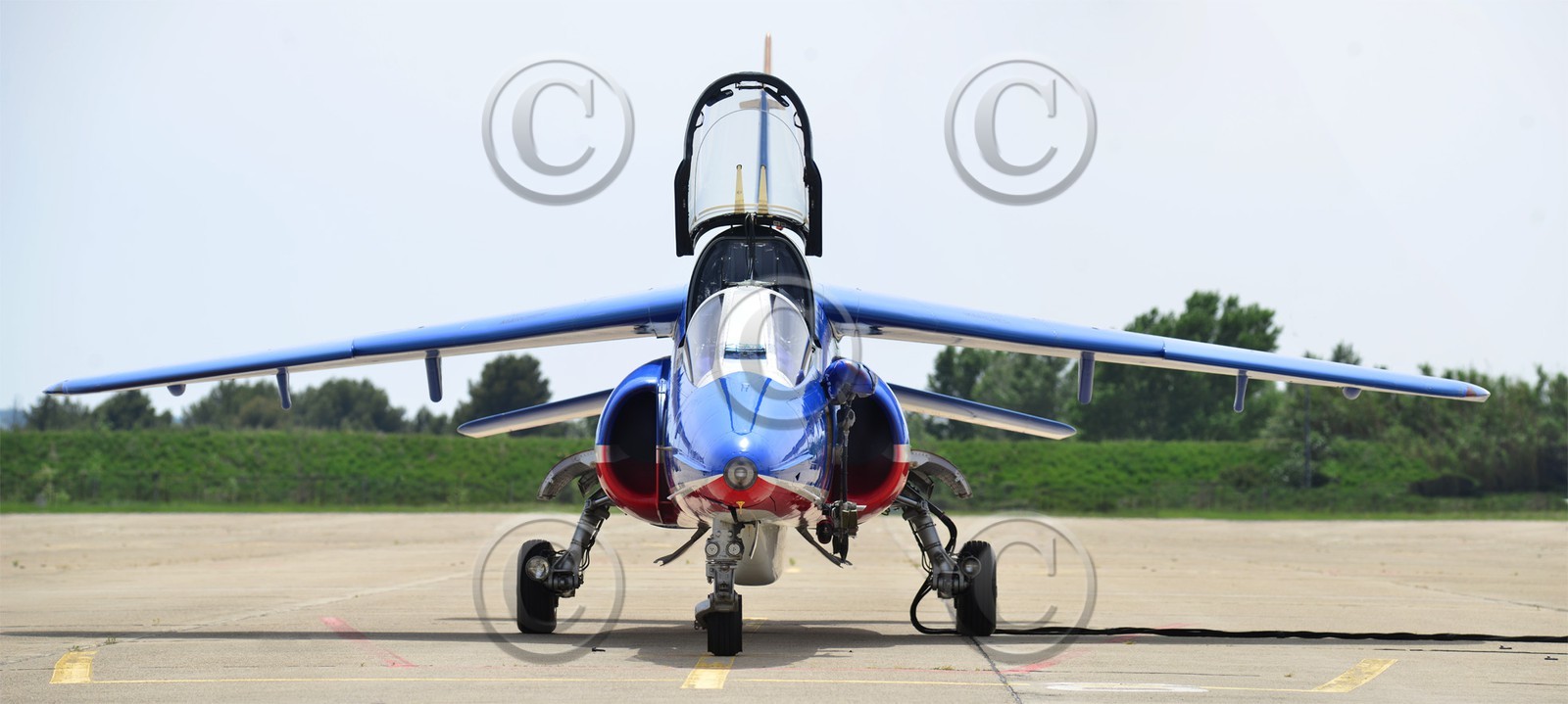 ref-617-patrouille-de-france-avion-seul-couleur-100x44-.jpg