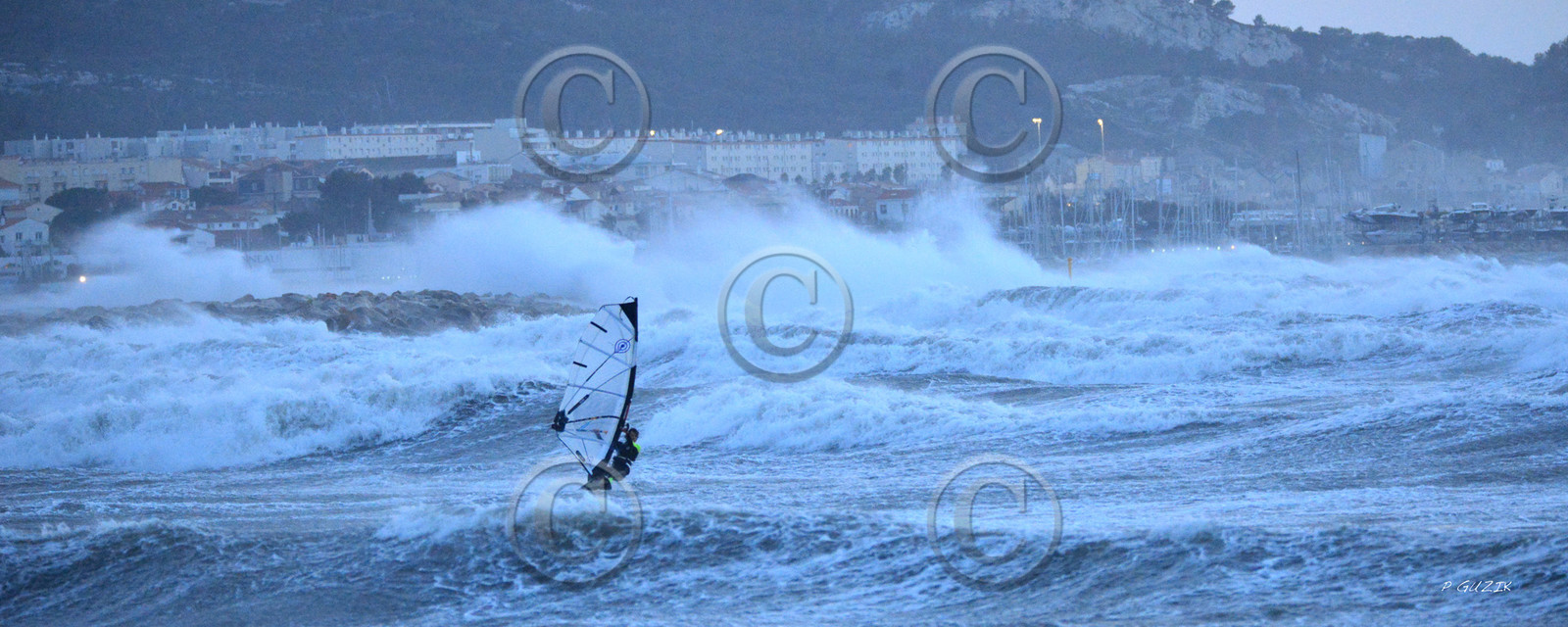 TEMPETE ZEUS MARSEILLE ,PLAGE DU PRADO,WINDSURF, PLANCHE À  VOILE