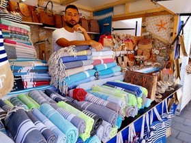 2023 l'année derniere sur le Vieux Port  de Marseille