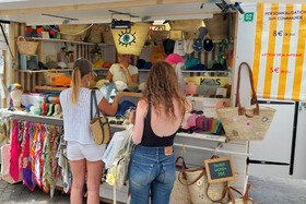 À MARSEILLE,  MARCHÉ D'ÉTÉ SUR LA CANEBIÉRE ,   TOUS LES JOURS  JUILLET & AOUT  2024  DE 11H À 23H