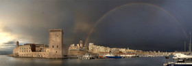 MARSEILLE ARC EN CIEL VIEUX PORT TOUR RENE plein format Marseille Provence photo panoramique couleurFORMAT DISPONIBLE  33X95cm ( et 20X60cm en vente direct uniquement )pas de telechargement disponible.A chaque format correspond une éditions limitée spécifique .© collection P GUZIKA titre indicatif suivant la finition, tarif encadré vente direct:150 x 52 cm 180€  NON DISPONIBLE33   x 95 cm   99€20   x 60 cm   39€disponible en  30 X10 cm  sur stand en vente directDISPONIBLE SUIVANT STOCK -  CRÉATION JOURNALIERE  -