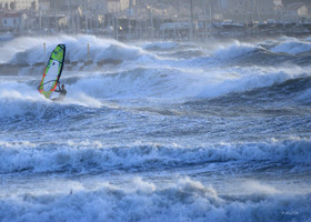 TEMPETE ZEUS MARSEILLE ,PLAGE DU PRADO,WINDSURF, PLANCHE À  VOILE