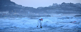 TEMPETE ZEUS MARSEILLE ,PLAGE DU PRADO,WINDSURF, PLANCHE À  VOILE