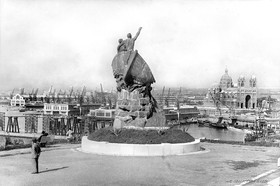 ref-plaques-1900020-monument-des-naufrages-60x90-marseille-les-docks-major-copie.jpg