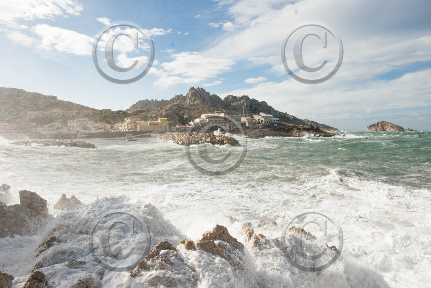 MISTRAL A  MARSEILLE , ROUTE DE GOUDES